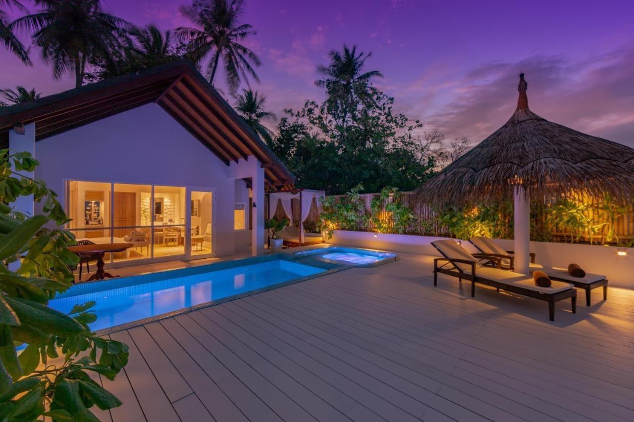 马拉希尼库达班多度假村 胡鲁马累 外观 照片 A beach villa at the resort
